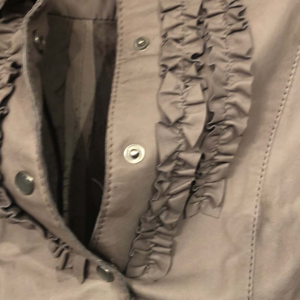 Leather Top - Picture 2 of 6